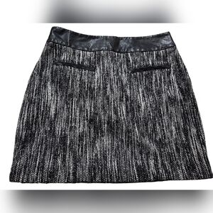 Calvin Klein Tweed Pencil Skirt with Faux Leather Trim Size‎ 4